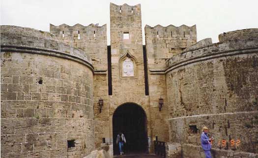 entry-walled-fort-rhodes-597180382